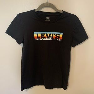 Black Levi T-shirt